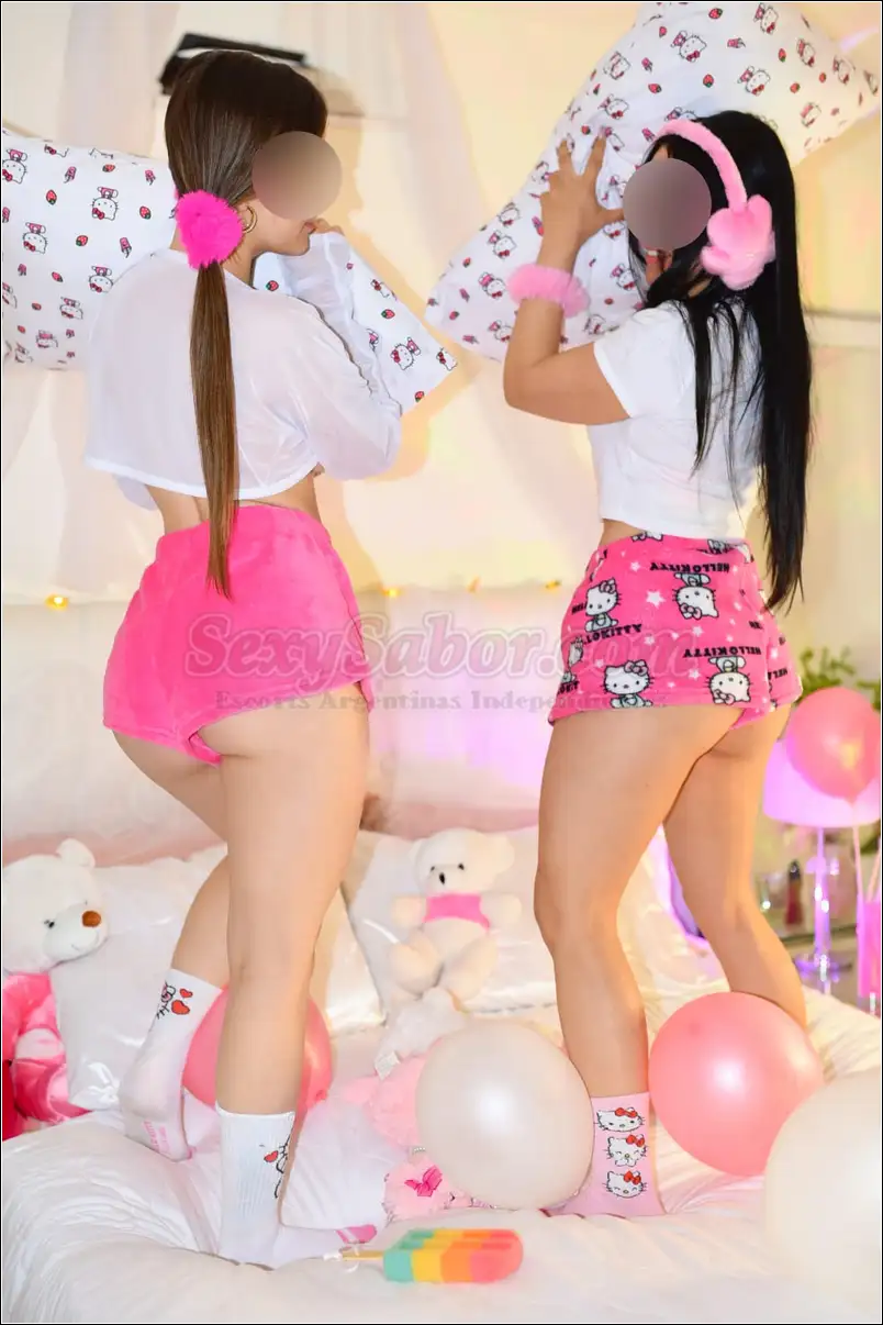 Mell y Hanna 15-2475-0876