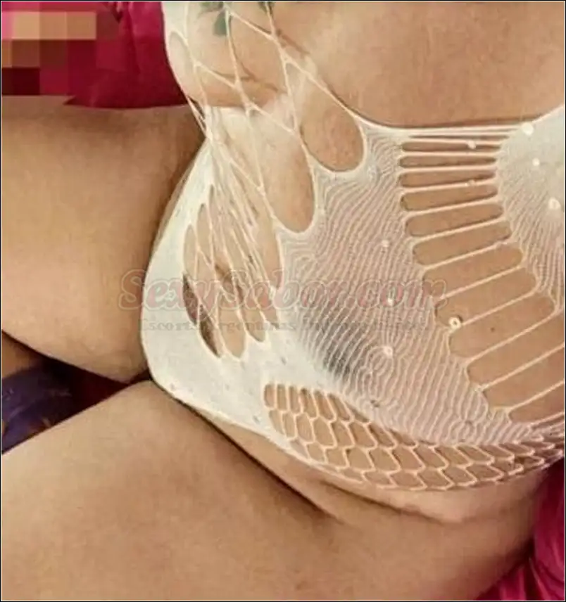 Pamela 15-7186-7596