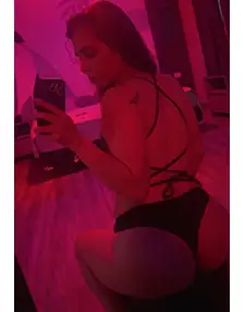 Tiny super completa garganta profunda