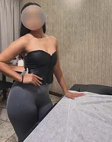 Luna masajista en Palermo